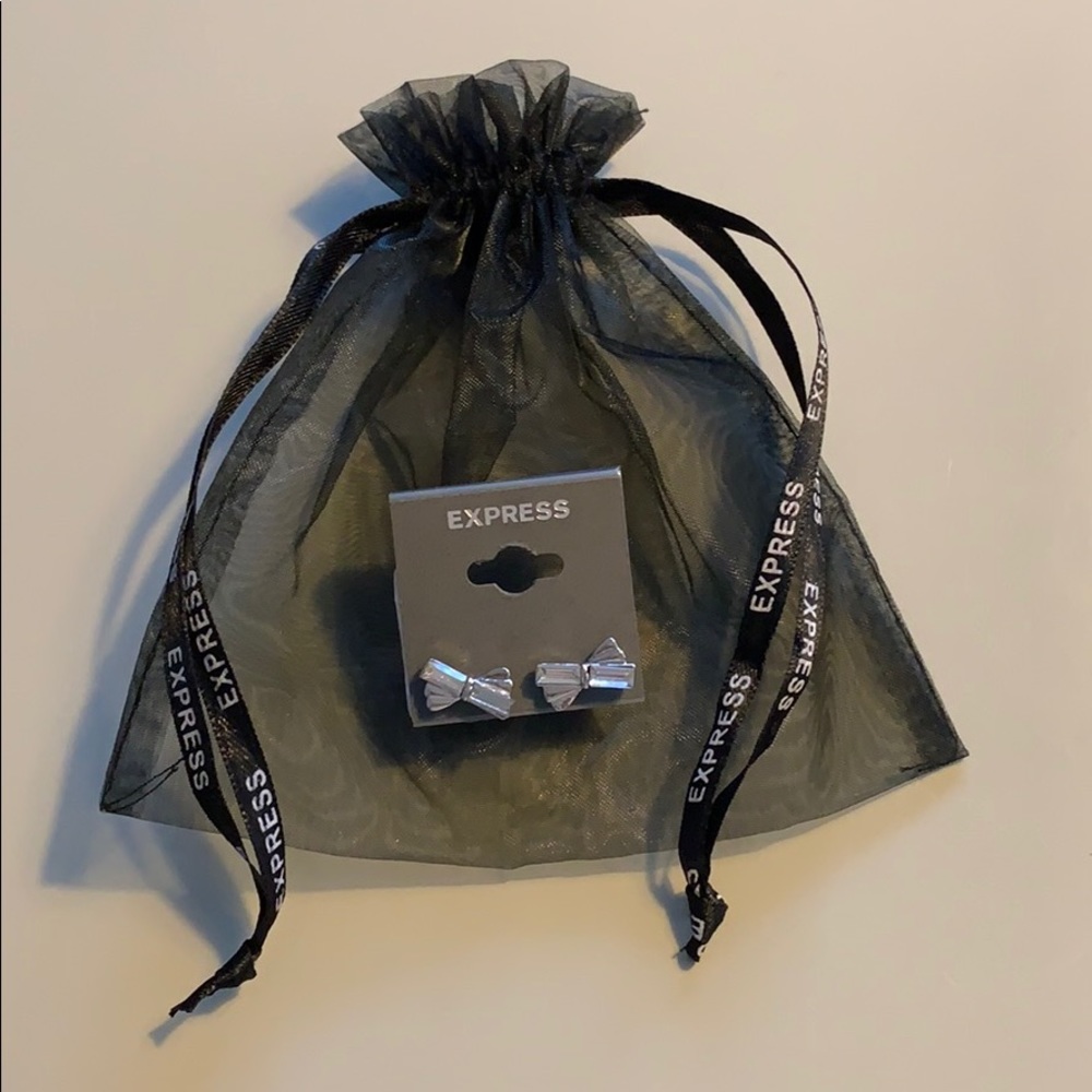 NWT Express Bow Earrings